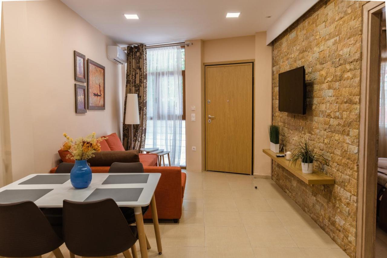 La Petit Maison Tesalonika Bagian luar foto